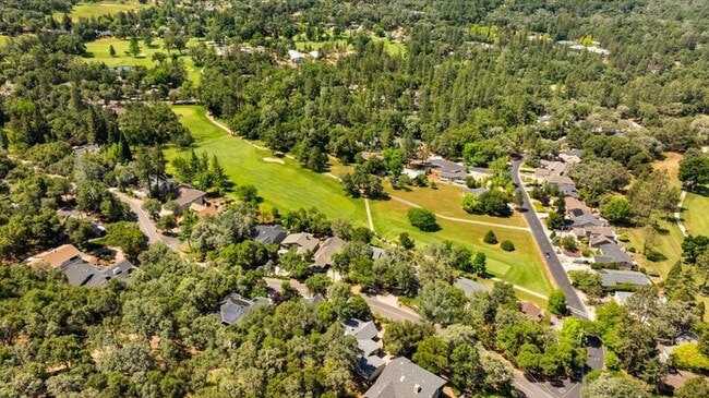 Photo - 18610 Jayhawk Dr