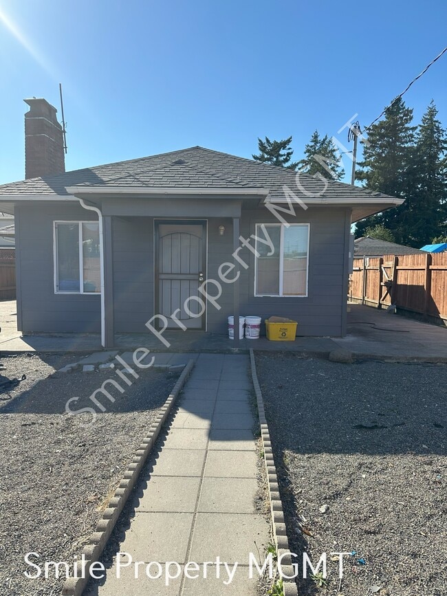 Building Photo - 2835 SE 122nd Ave Rental