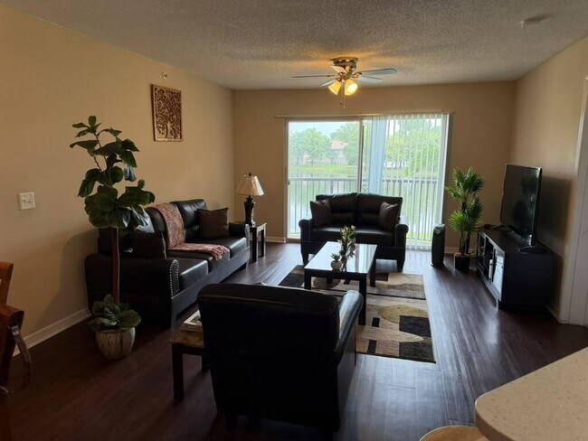 Photo - 4163 N Haverhill Rd Unidad 1205