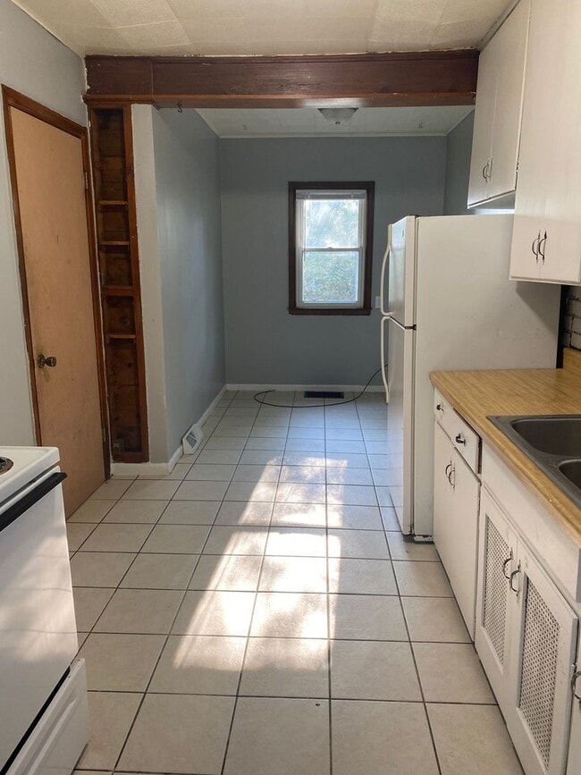 Photo - 320 Boston Ave