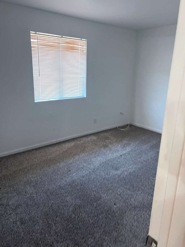 Photo - Great Location Near GCU – Newer A/C and Ea... Unit 2