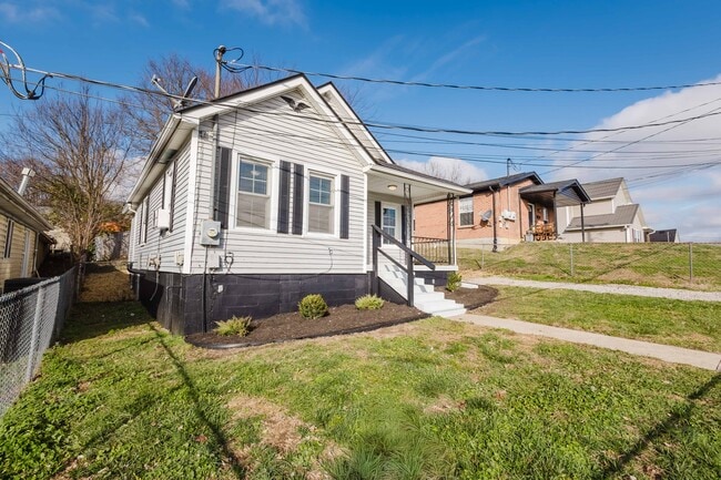 Photo - 245 Evansdale Ave