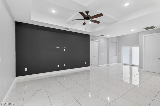 Photo - 702 Norman Ave N