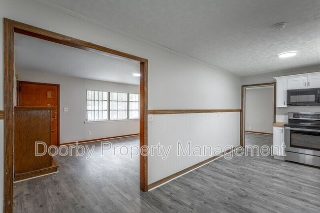 Photo - 186 Greens Lake Cir