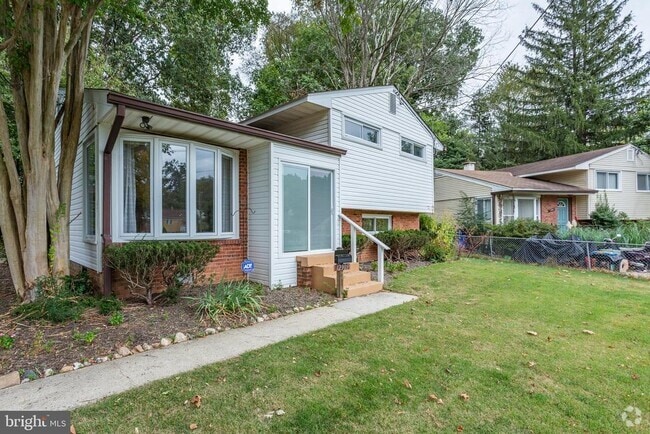 Building Photo - 12909 Grenoble Dr Rental