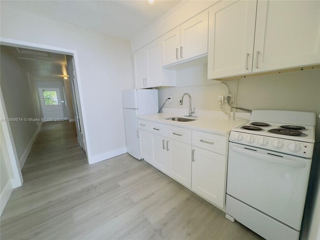Photo - 4317 NE 21st Ave Unit 9