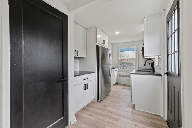 616 Grandview Ave