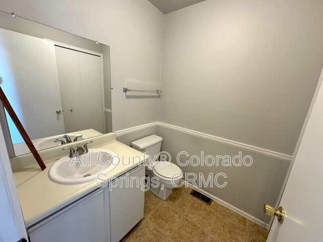 Photo - 2027 Bristlecone Dr