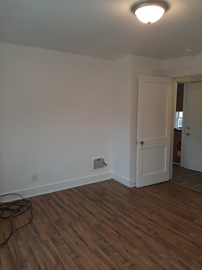 bedroom 2 - 137 North Ave