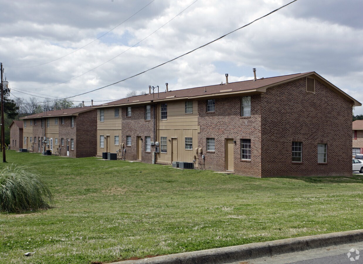 Photo - Talladega Downs Apartments