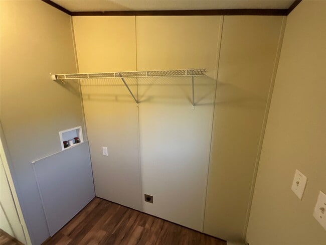 Photo - 133 Country Oaks St