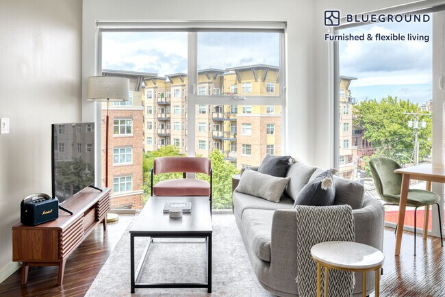 Building Photo - 5398 Russell Ave NW Rental