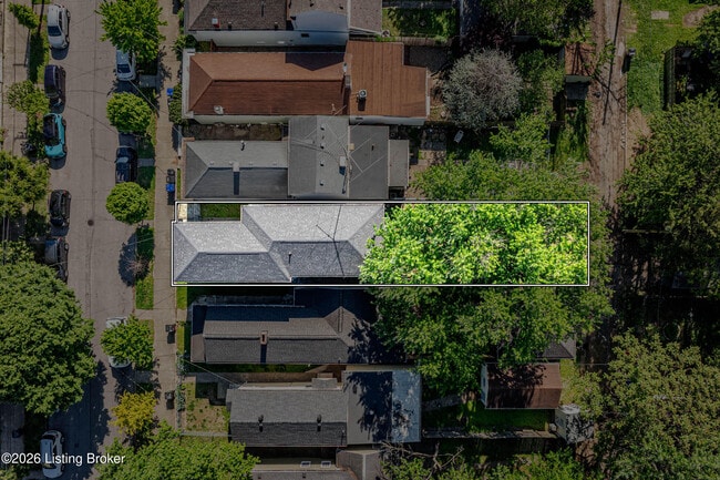 Photo - 718 Camp St