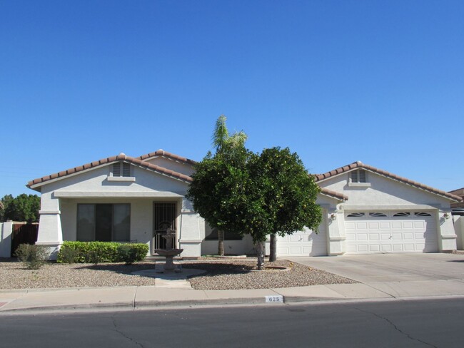 4 Bedroom Home in North East Mesa! - 4 Bedroom Home in North East Mesa!