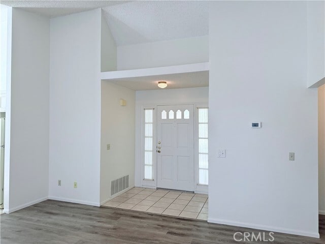 Photo - 39330 Gainsborough Dr