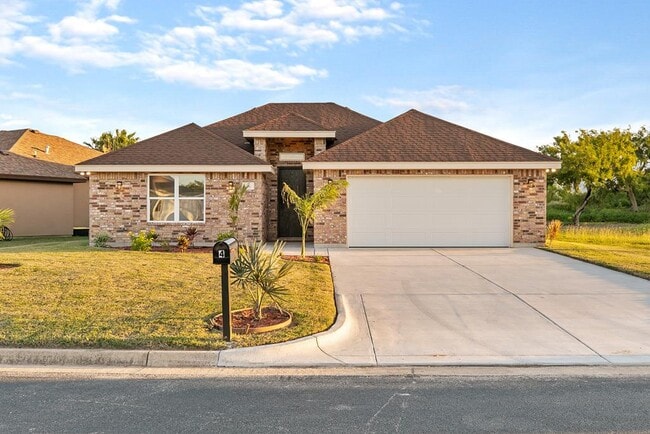 Building Photo - 4 Augusta Dr