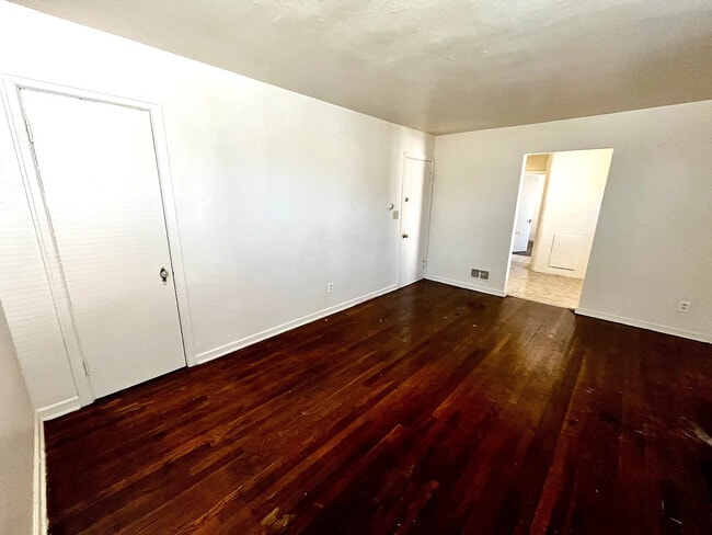 Building Photo - 1019 Old Orchard Ave Unit 3