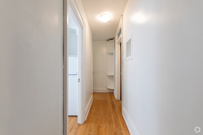BACHELOR - 450SF - Hallway - 96 Isabella The Arms Apartments