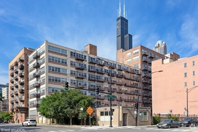 Building Photo - 500 S Clinton St Unit 816 Rental