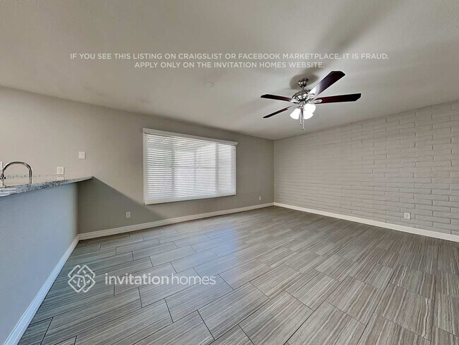 Photo - 1524 E Alameda Dr