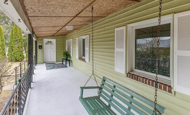 Photo - 536 Lansvale St