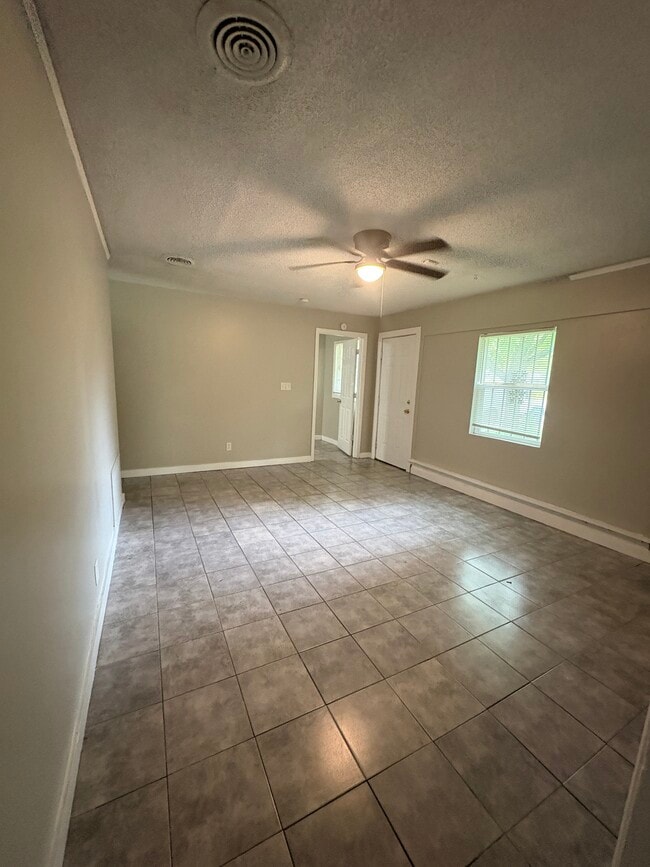 Photo - 3902 Wesley Dr
