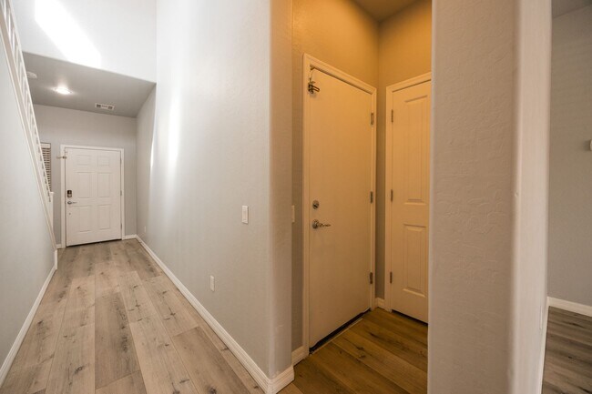 Photo - 8253 Arden Landing Pl