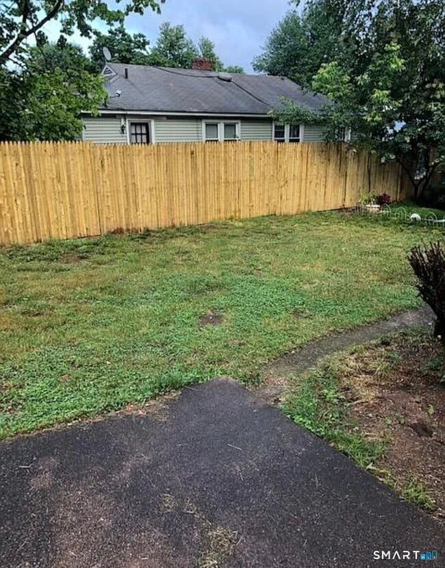 Photo - 9 Hathaway Ln