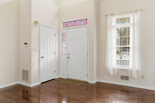 Photo - 7 Harvard Cir