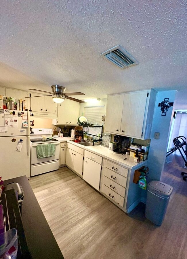 Photo - 7827 Monarda Dr