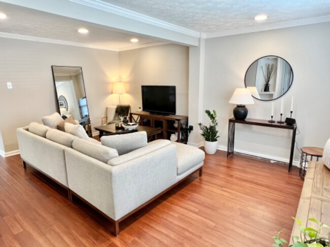 Photo - 7821 Edmunds Way