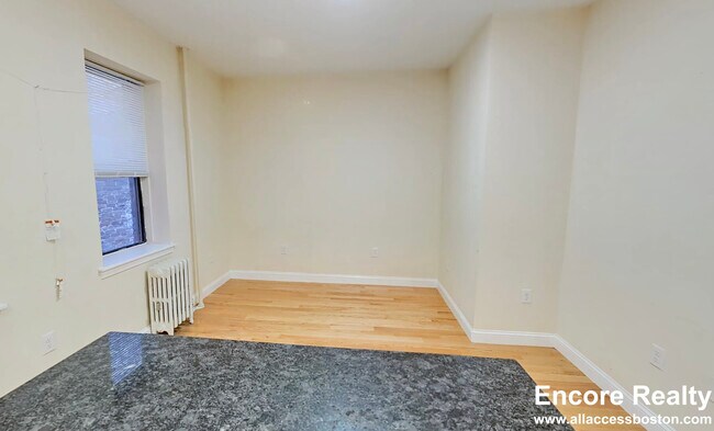 Photo - 24 Phillips St Unit 6