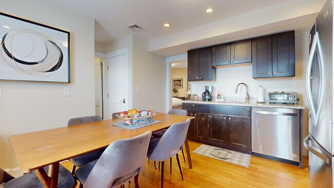 Photo - 30 Clay St Unit 3