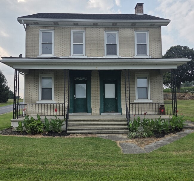 Building Photo - 545 Schoolhouse Rd