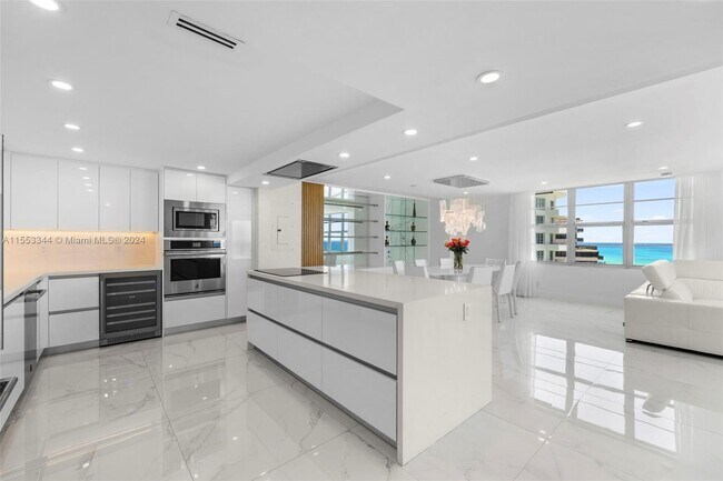 Photo - 5151 Collins Ave Unit 1527