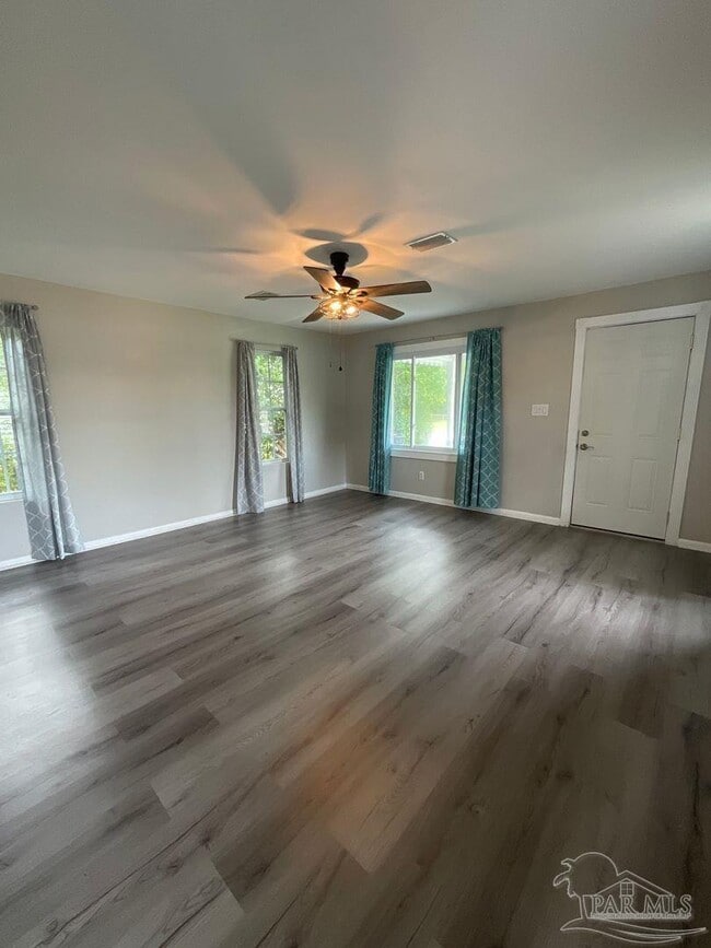 Photo - 809 W Government St