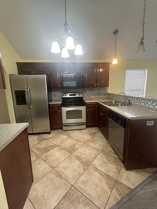 Photo - 201 Wexford Way