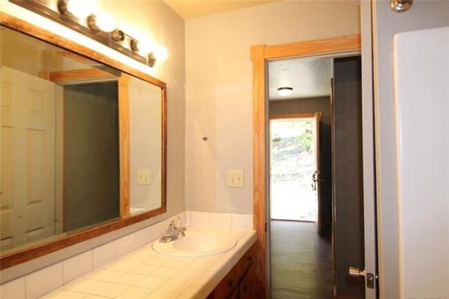 Photo - 2 Bedroom 1 bathroom