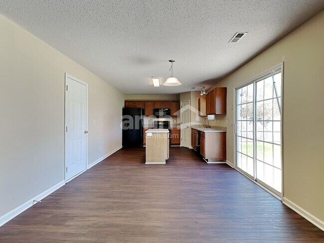 Photo - 5028 Bartley Way