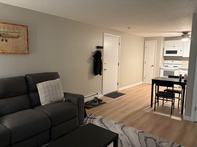 Photo - 1610 White Cedar Blvd