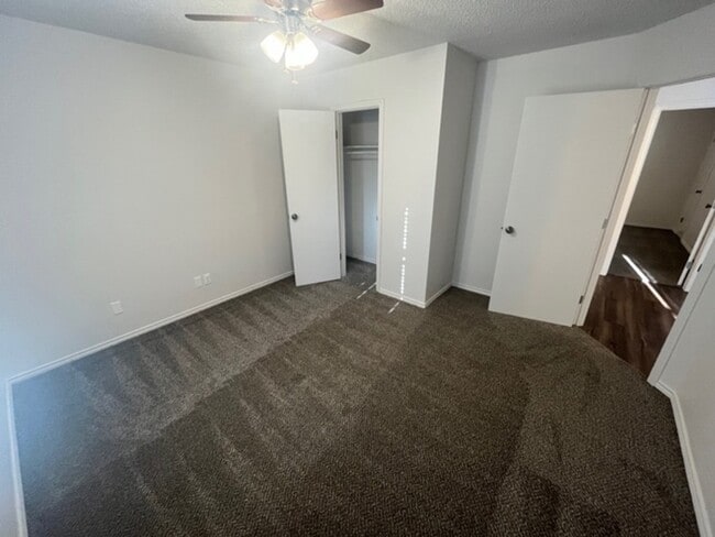 Photo - 2427 88th St