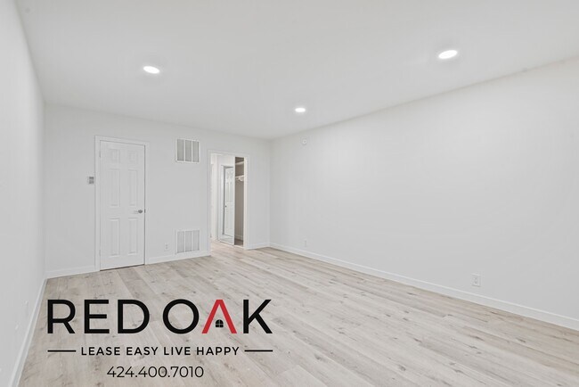 Photo - 970 Menlo Ave Unit 17