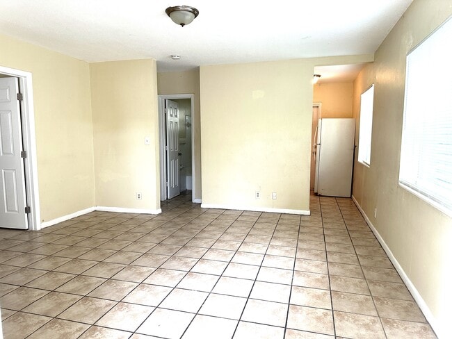 Photo - 148 NW 40th Ct