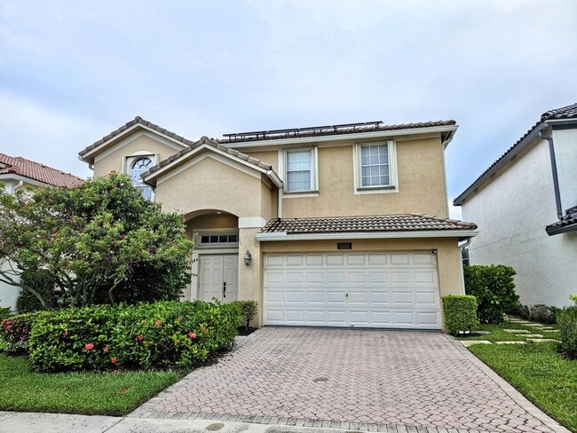 Photo - 1225 Avondale Ln