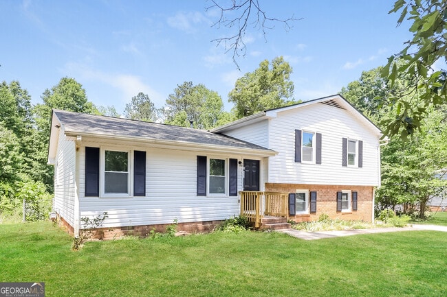 Photo - 185 Hyde Cir