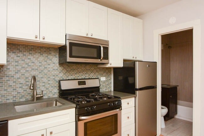 Photo - 2852 W Palmer St Unit 501