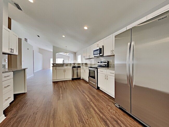 Photo - 3242 Murray Hill Loop