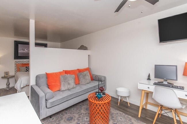 Photo - Studio 710 Apartments