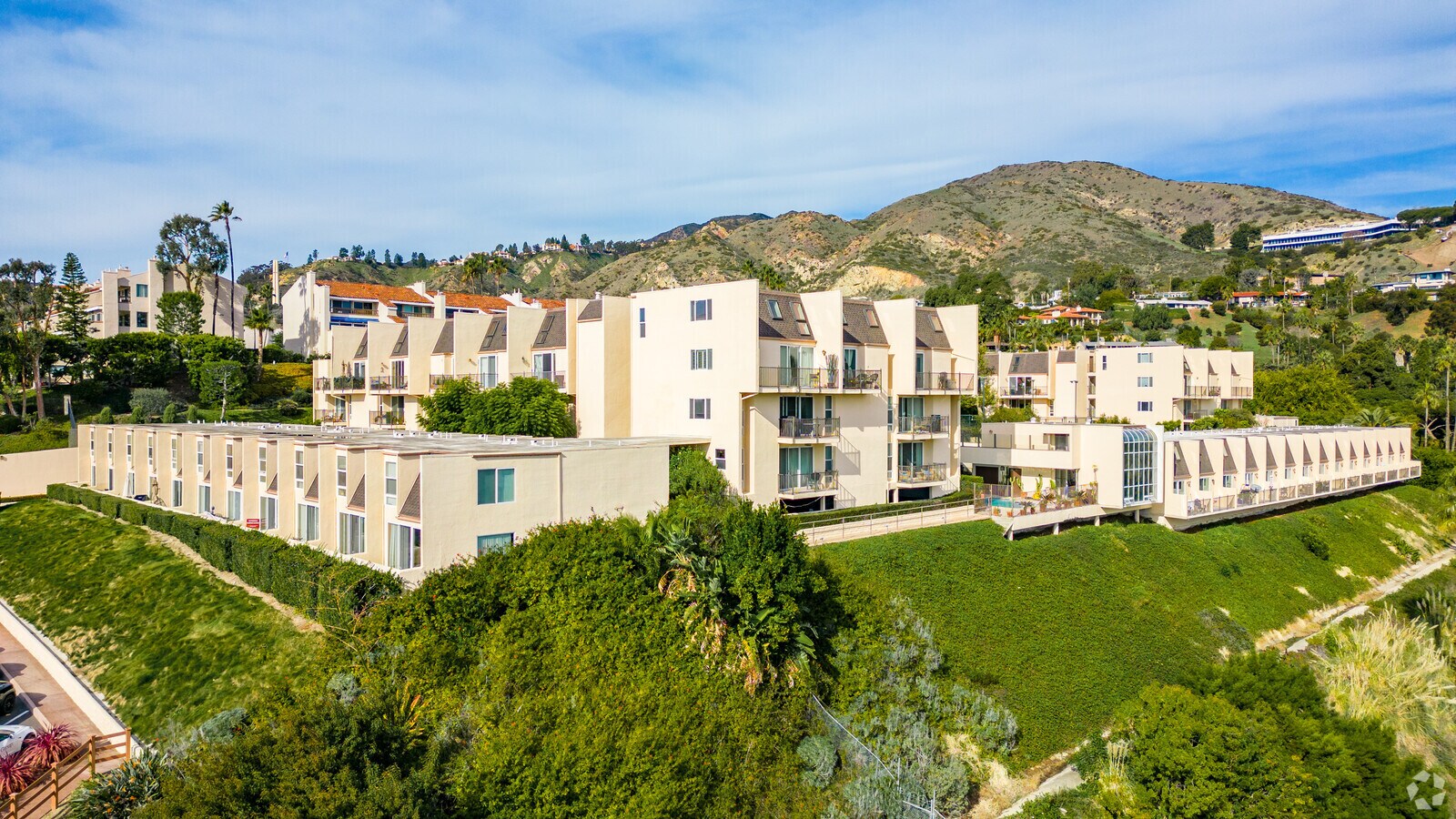 Primaria - Malibu Canyon Village