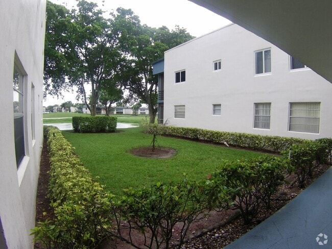 Building Photo - 258 Normandy F Rental